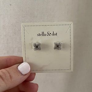 Stella & Dot Studs